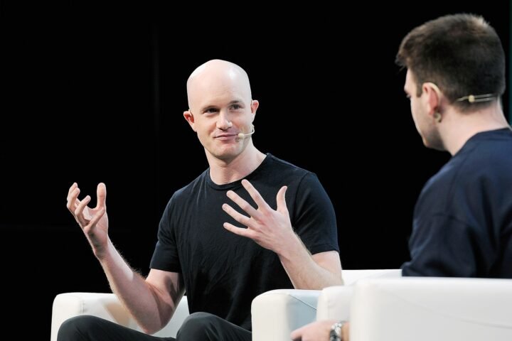 How to Get a Job at Coinbase in 2026: Remote Policy, Rounds and Pay