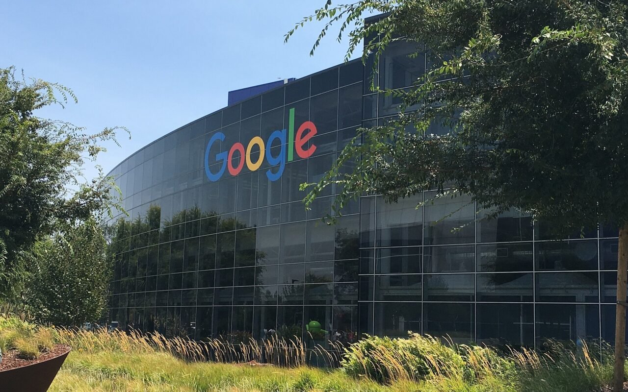 How to use AI for SEO in 2026 without getting penalised by Google